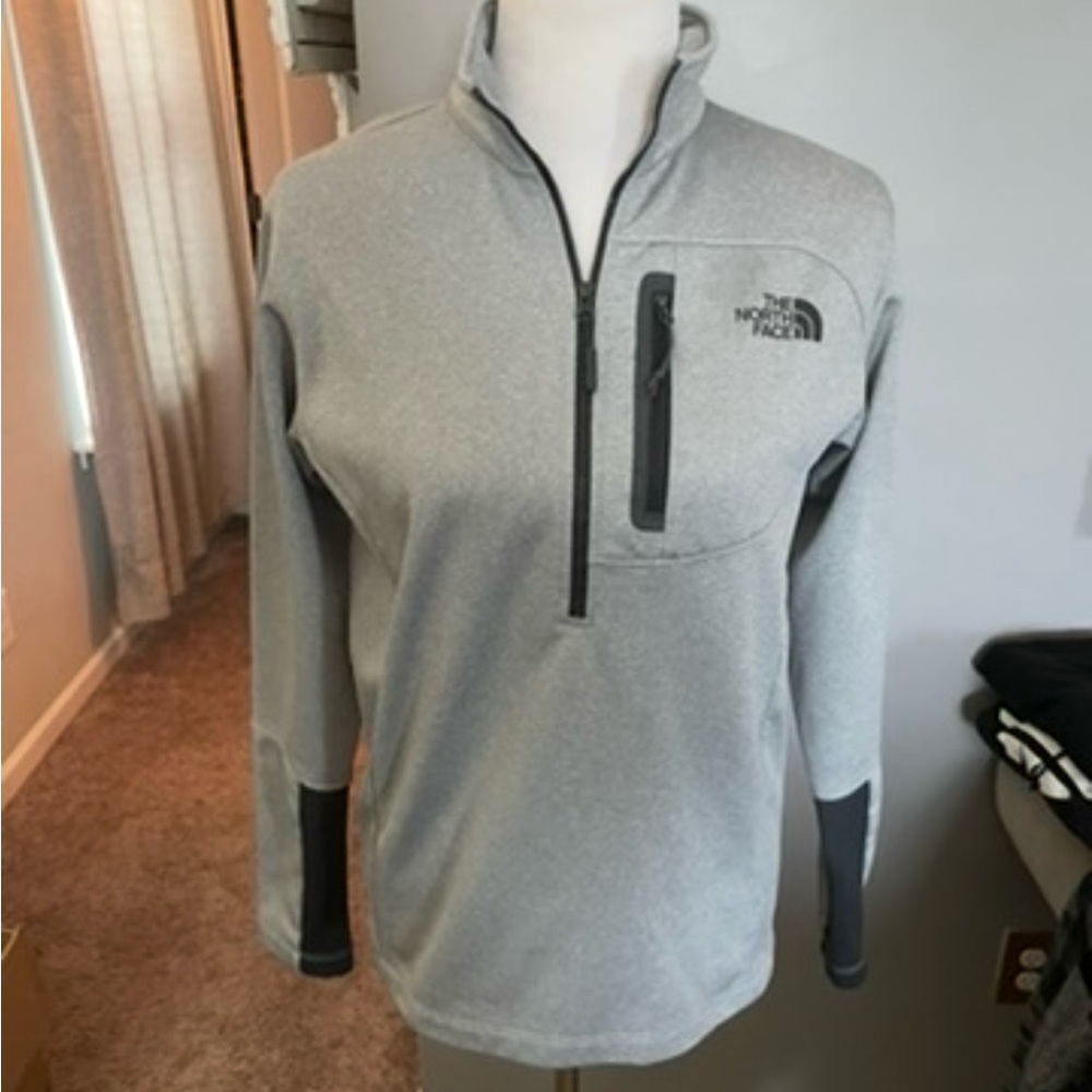 The North Face Light Gray and Black Pullover